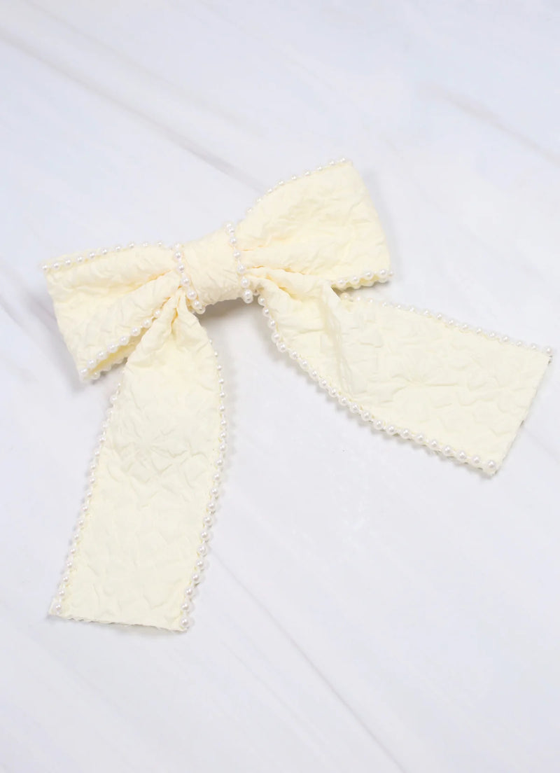 Cream/Pearl Bow