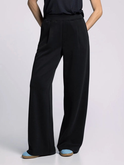 Black Pleated Pants